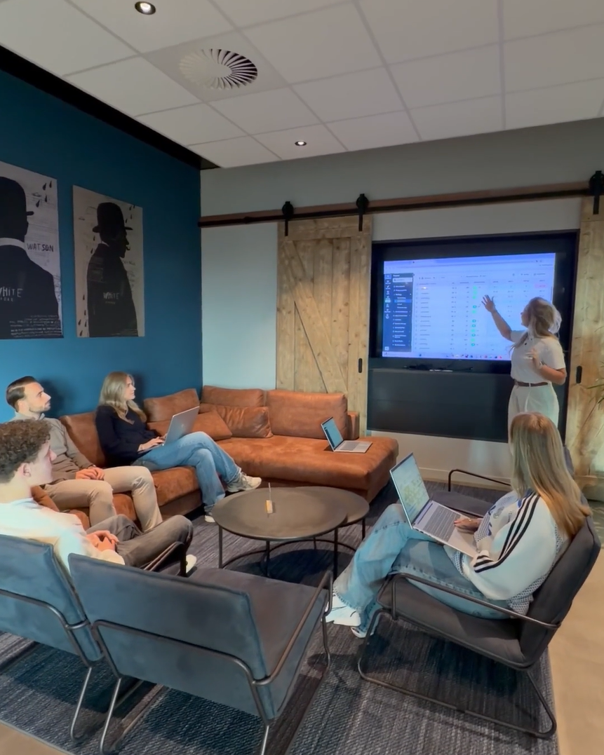 online marketing specialist